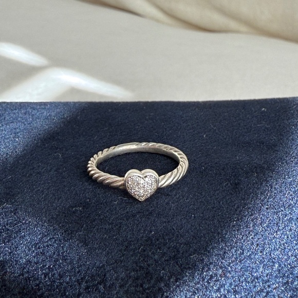 David Yurman Petite Pave Heart Ring with Diamonds - Picture 7 of 9